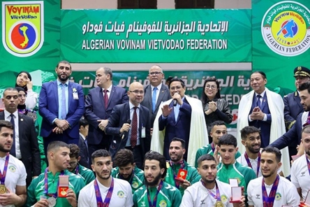 PM visits Algerian Vovinam Federation, departs for South Africa